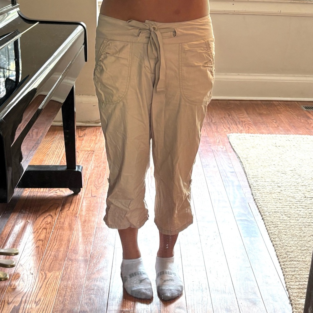 Vintage Roots Beige Low Rise Cargo Capri Pants with Tie Waist - Picture 1 of 8